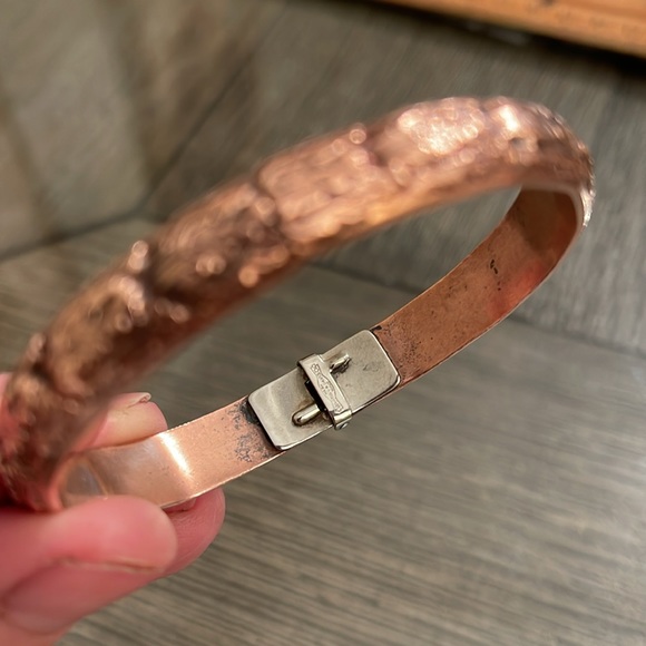 Whiting Davis Hinged Cuff Bracelet Copper Floral Leaf High Relief Signed Vintage - Picture 15 of 16